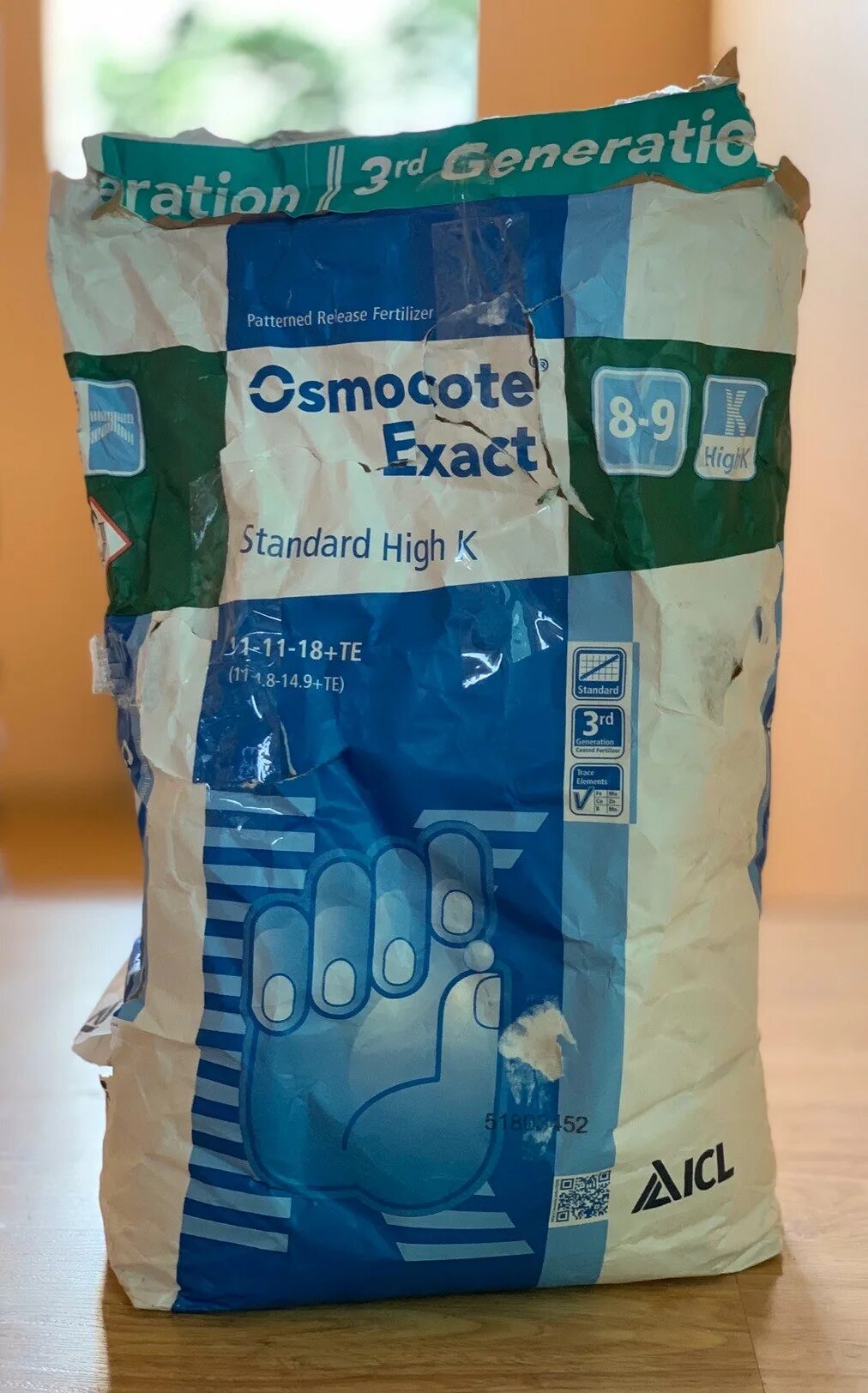 Osmocote high k. Osmocote exact Standard High k 8-9м. Осмокот Экзакт стандарт 8-9. Осмокот 18-18-18. Осмокот 11-11-18.