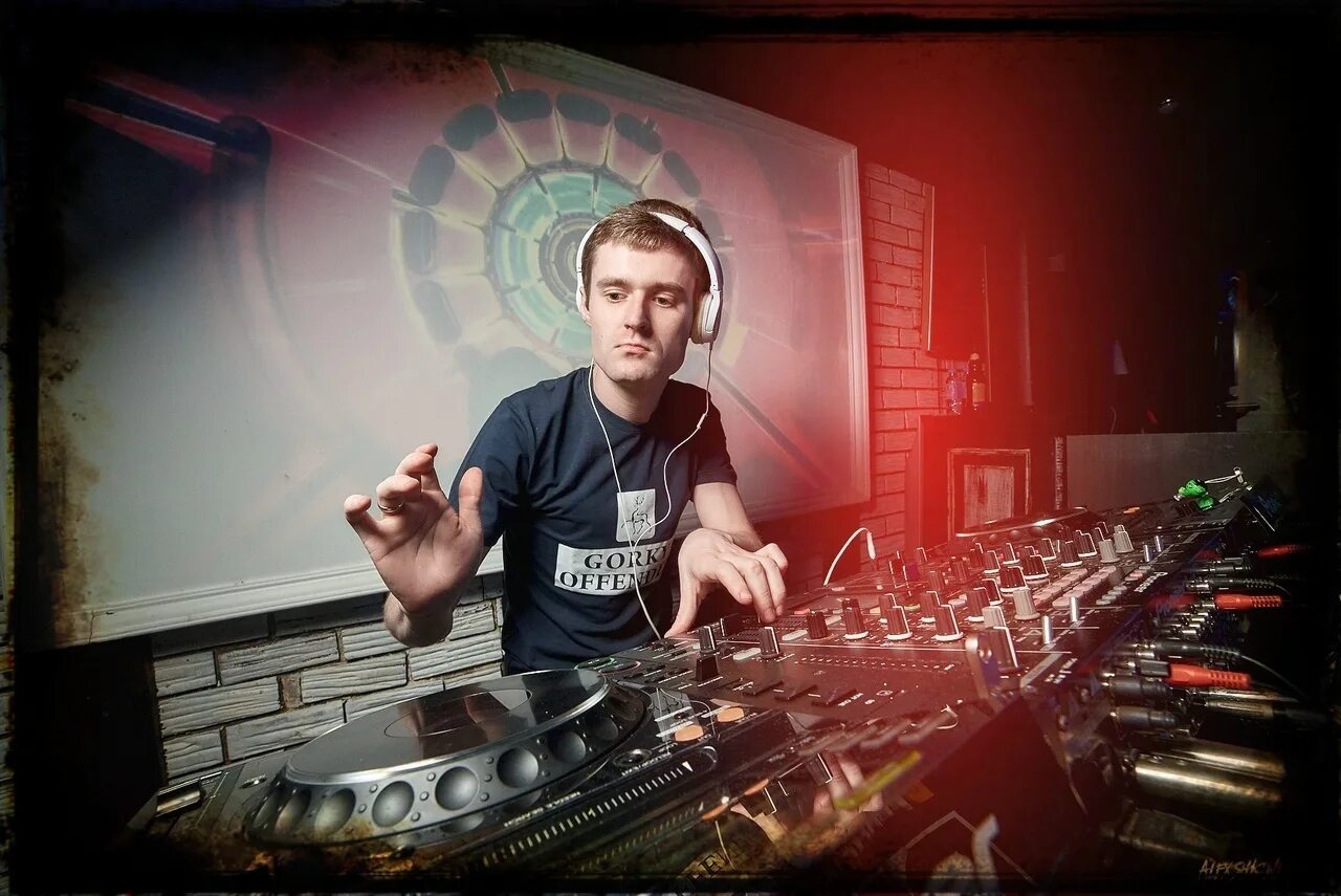 Numark mixstream pro+ кейс. Dj fx. Dj контроллер pioneer 4 канальный. Numark platinum fx. Dj fx.