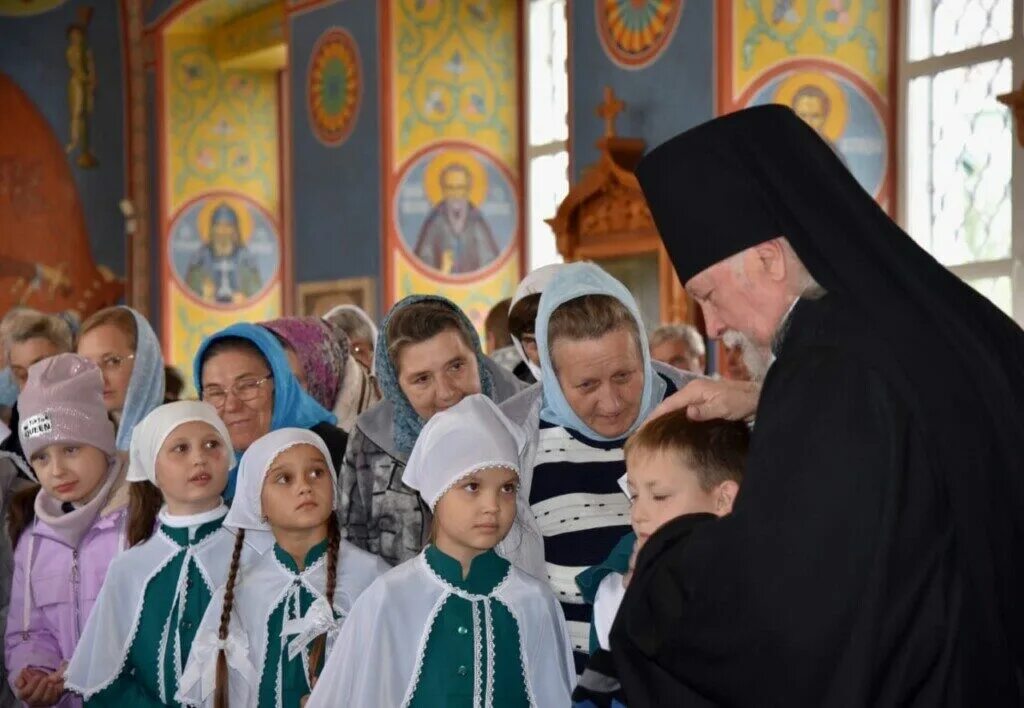 Отметить приход. Благочиние г. Арзамаса Рождественская елка в гимназии.