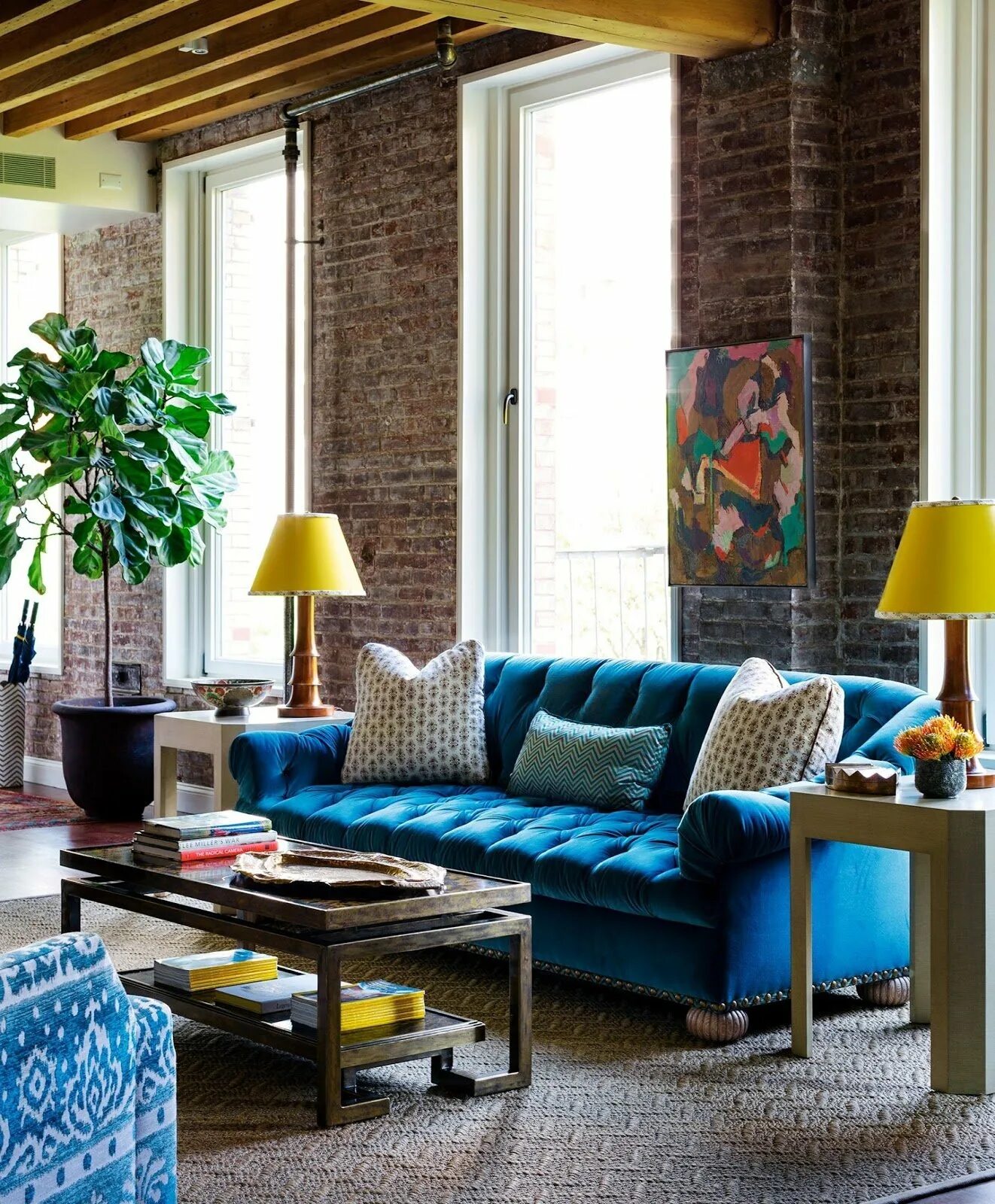 Интерьер гостиной в стиле эклектика. Комбинирование стилей. Колониальный стиль в интерьере. Стиль эклектика стиль в интерьере. Комбинирование стилей.