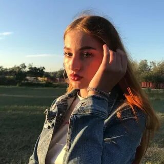 Настя 20 лет