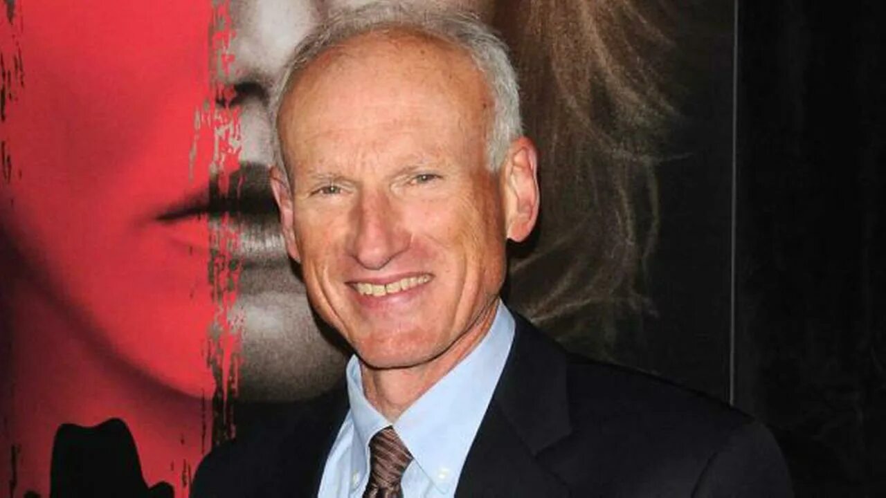 Посмертная маска меньшикова. Famous deaths. Dan walker. Уинделл костюм. Известные англичане.