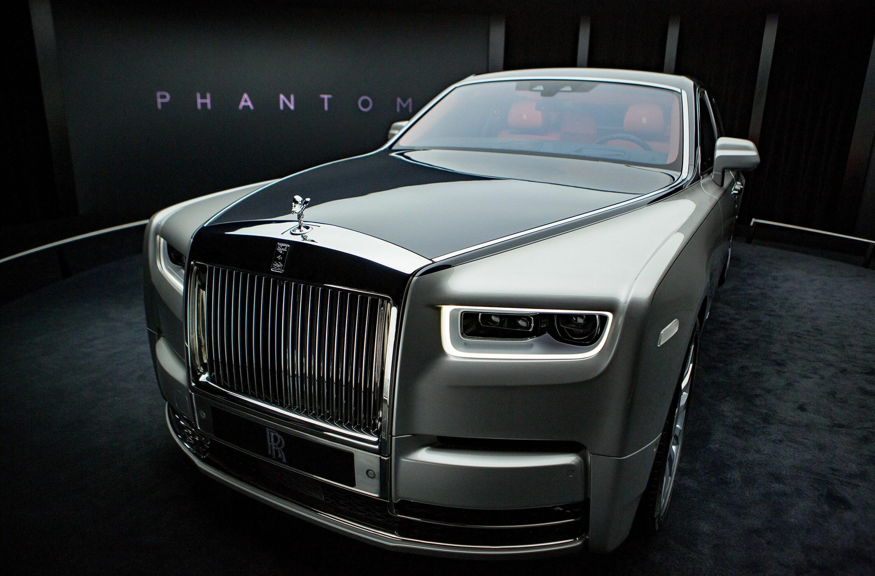 Новый rolls royce. Роллс Ройс Фантом новый. Rolls Royce Phantom 2022. Rolls Royce Phantom 1974. Новый Rolls Royce Phantom 2018.