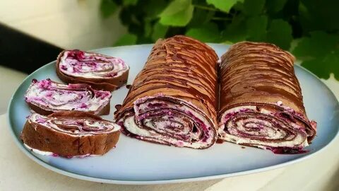 Рулет из блинного теста