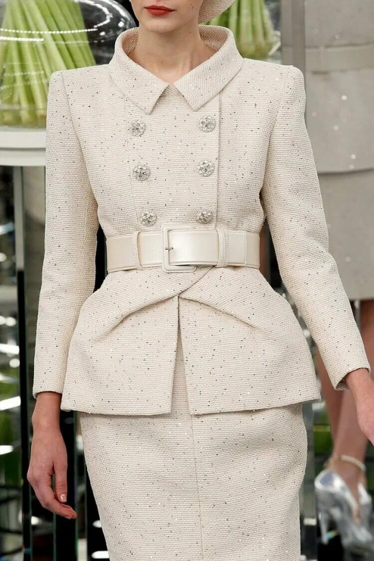 Костюм женский шанель. Твидовый жакет коко шанель. жакет chanel haute couture. костюм коко шанель из твида. твидовый костюм диор.