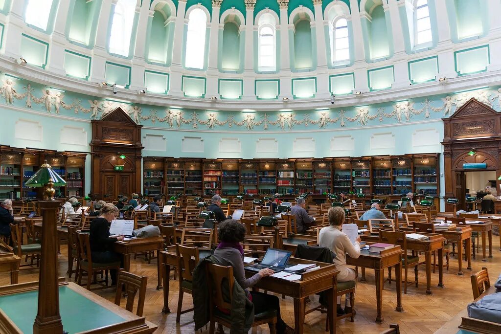 Library of medicine. Национальная библиотека Ирландии. Библиотека в Дублине. Библиотека Линен Холл в Северной Ирландии. Библиотека Уэльса.