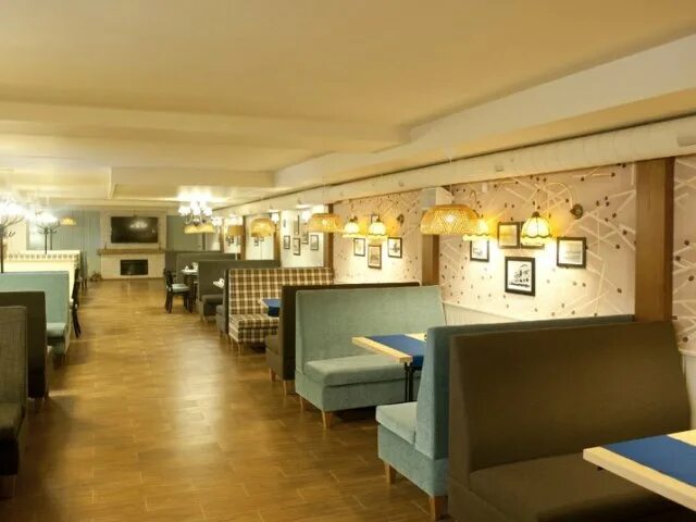 Модно ресторан череповец. Мерлин череповец ресторан. Марлен волжский ресторан. Банкетный зал диско бар. Табла ресторан спб.