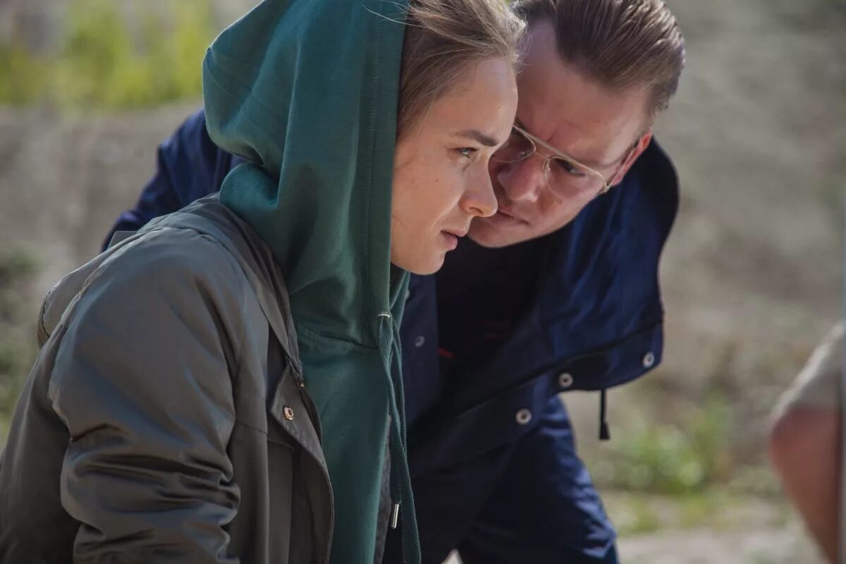 Анна снаткина и дмитрий власкин сериал. Дмитрий власкин с женой. Анна снаткина в сериале хозяйка горы. Власкин и снаткина. Анна снаткина фото.