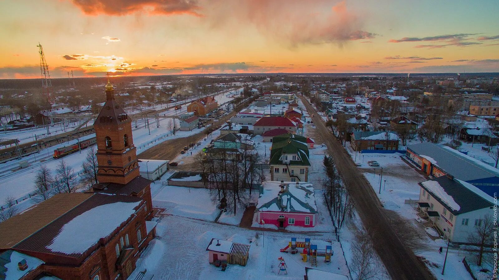 Окуловка. Окуловка Новгородская область. Окуловка Церковь. Гор Окуловка Новгородской обл. Окуловка Новгородская область достопримечательности.