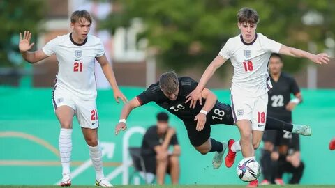 U u 19 0