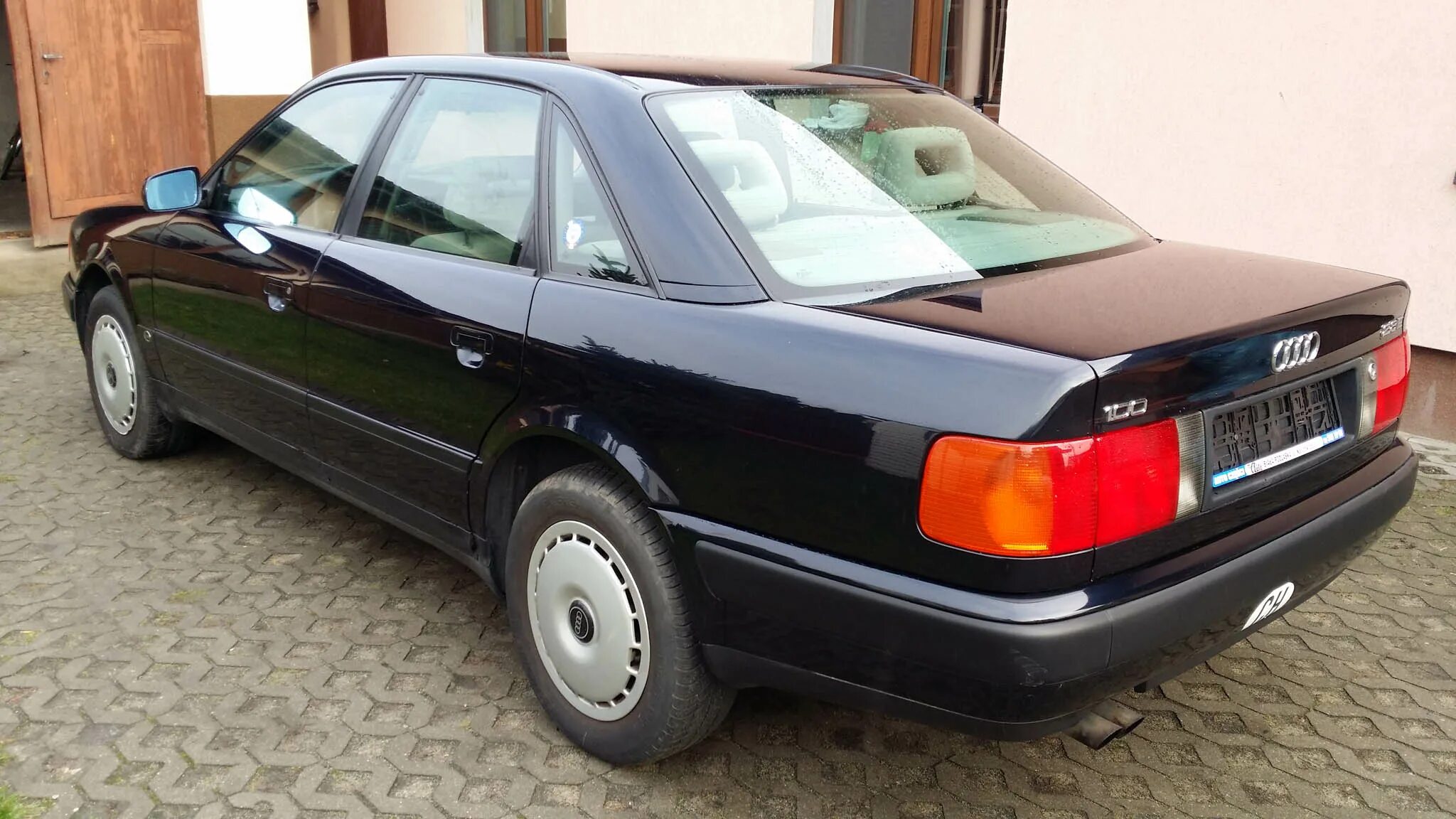 Купить ауди бочку. Audi 100 c4 1992. Ауди 100 4 поколение. Ауди 100 2005. Ауди 100 1994.