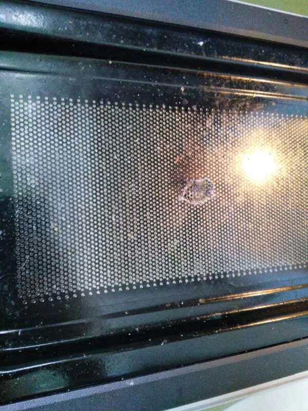 Как снять решетку микроволновки How to quickly wash the microwave. We need: We need to boil a glass and a half