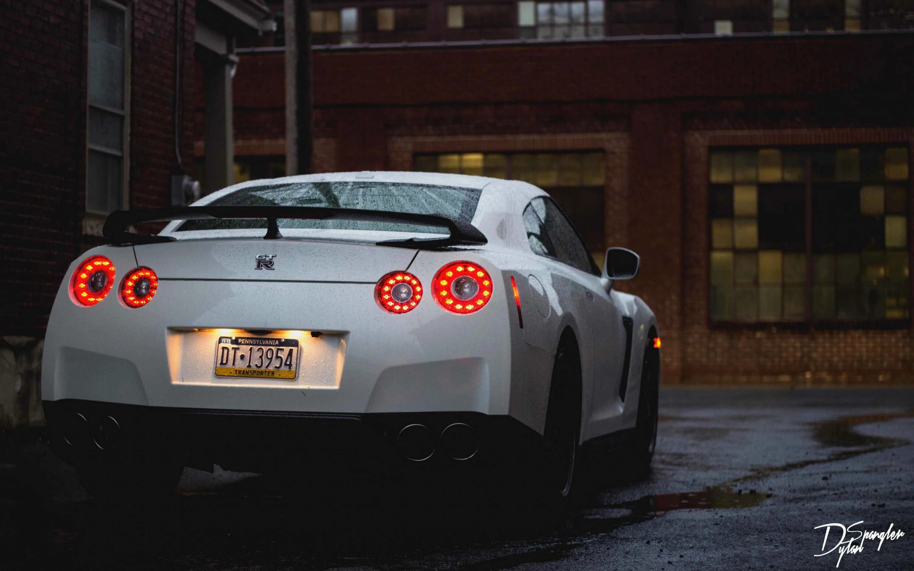 1680x1050 Wallpaper nissan, gt-r, rear view, tuning Nissan gt-r, Gtr, Nissan gt
