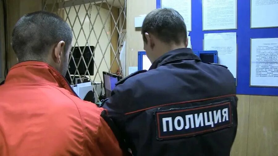 Доставление сотрудниками полиции. Доставленные в отдел полиции. Котельниковский отдел полиции. Российский полицейский. Доставленные в отдел полиции.