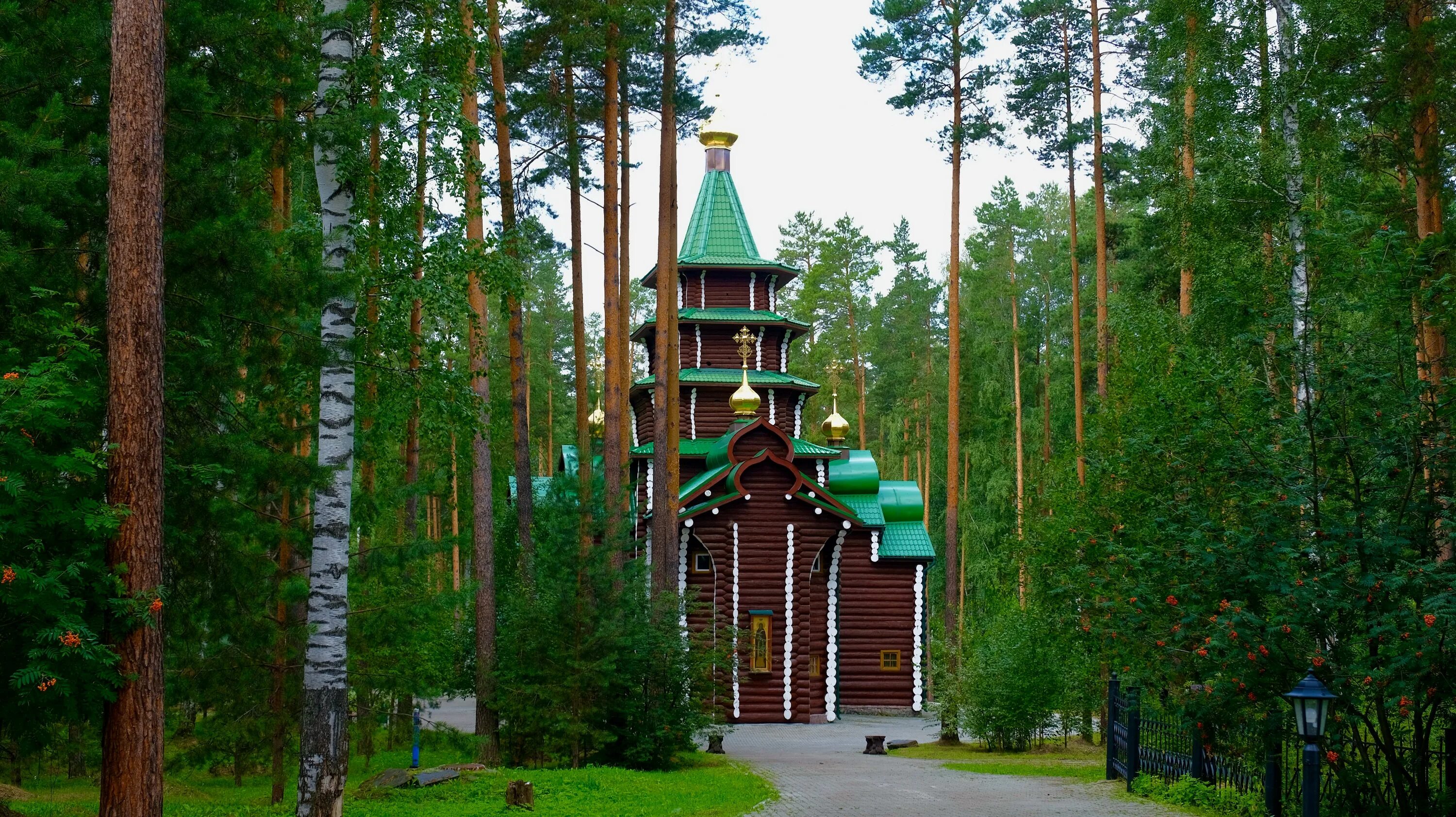 Храмы ганиной ямы. Храмы ганиной ямы. Царского монастыря на ганиной яме. Ганина яма храм святых царственных страстотерпцев. Ганина яма храм святых царственных страстотерпцев.