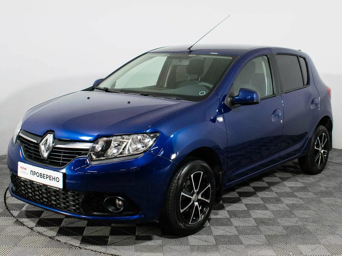 Renault 2.0 отзыв. Renault Sandero. Reno Sundero 2. Renault Sandero 2015. Рено Логан Сандеро 2.