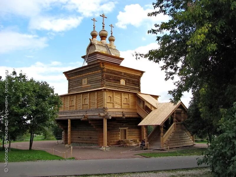 Деревянная церковь георгия победоносца. Церковь георгия победоносца, парк коломенское. Деревянный храм георгия победоносца в коломенском. Коломенское церковь георгия победоносца деревянная. Деревянный храм георгия победоносца в москве.