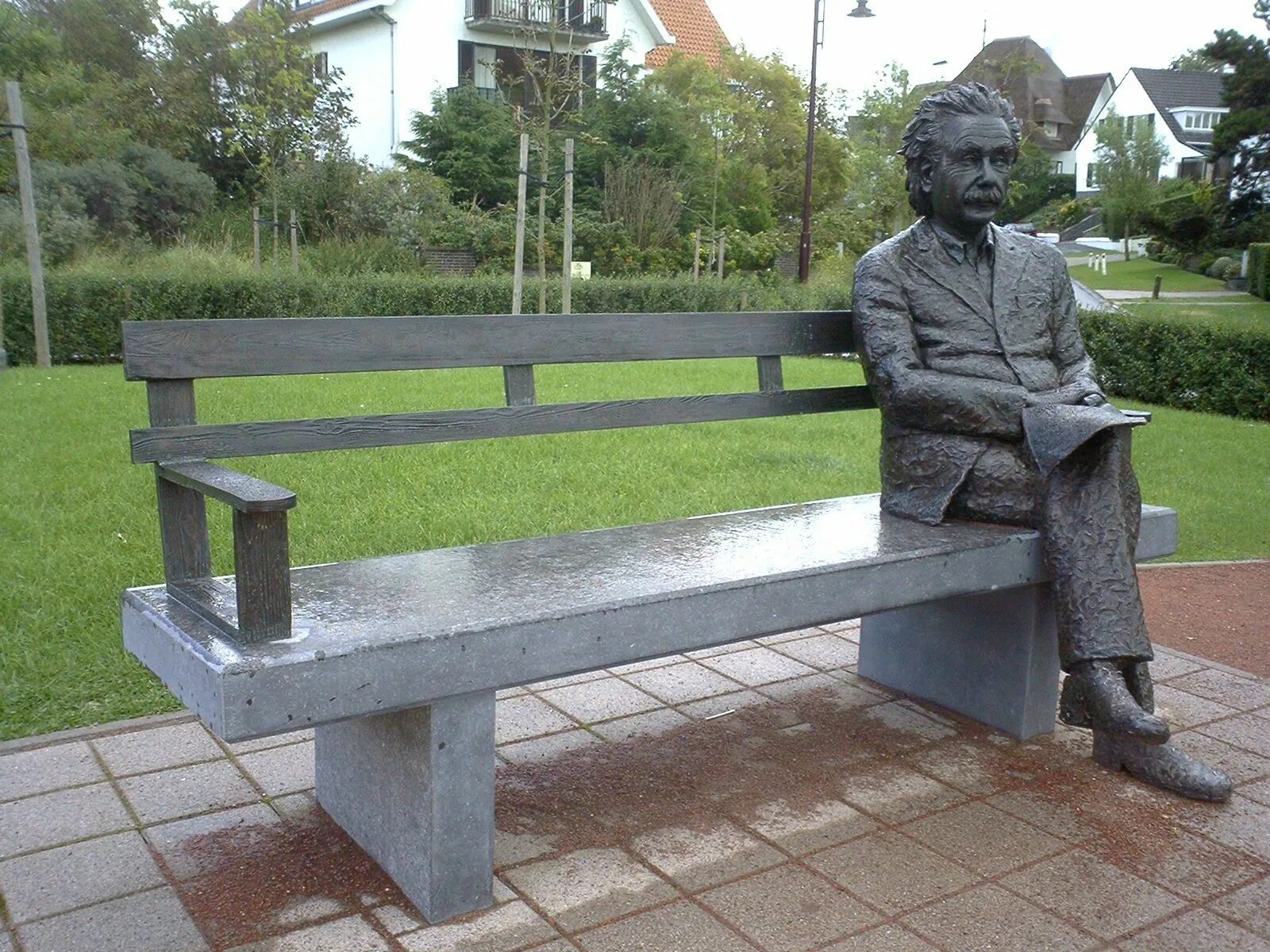 Памятник эйнштейну. Памятник эйнштейну в вашингтоне. памятник эйнштейну в москве.