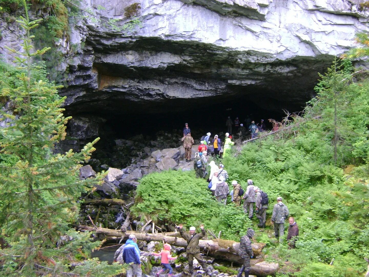 азасская пещера кузбасс. азасская пещера кузбасс йети. усть кабырза пещеры. азасская пещера. пещера азасская горная шория.
