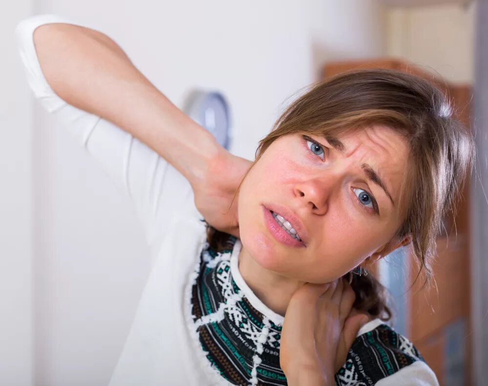 Русской девочке больно. Онкобольная девушка подросток. Болезненная девушка. Девушка с синдромом туретта. Русской девочке больно.