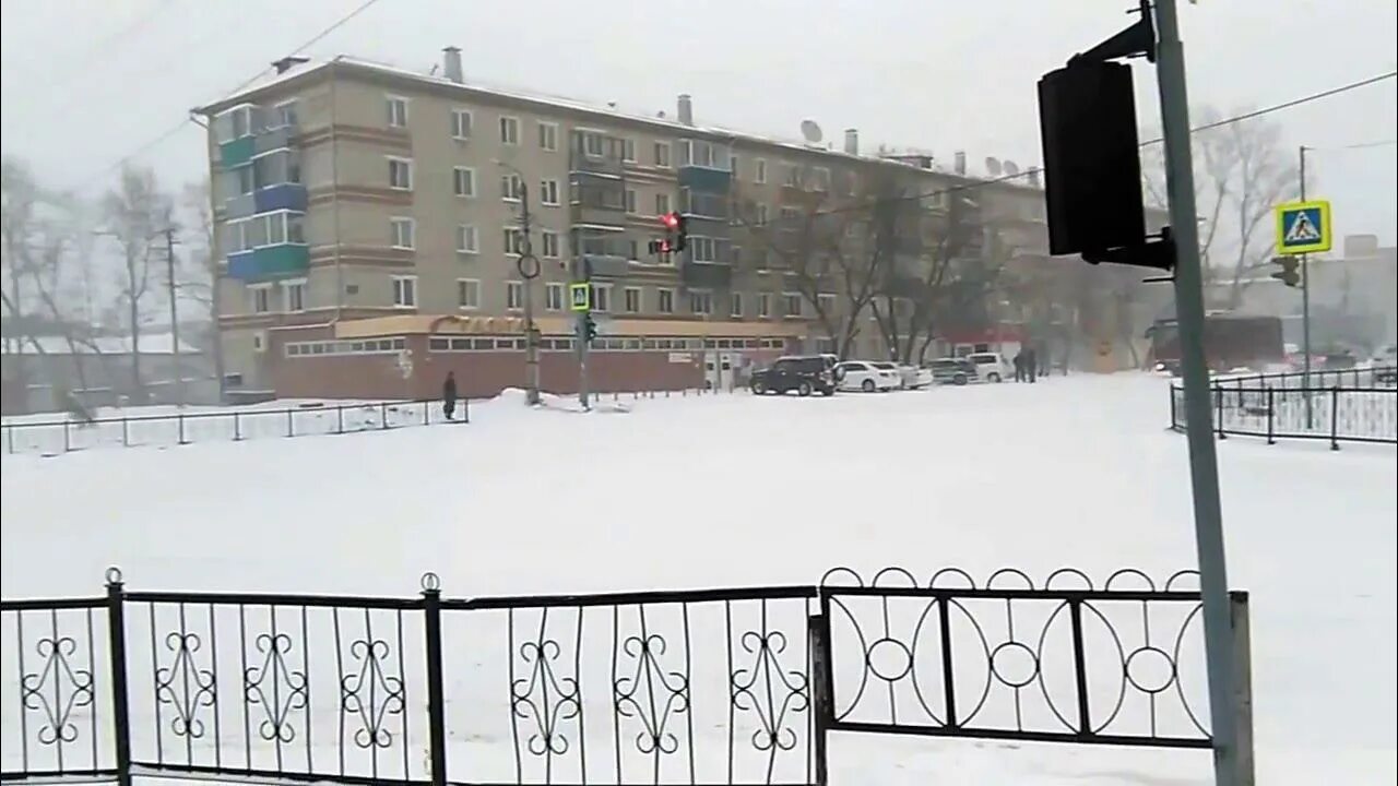 Время в белогорске амурской. Белогорск Амурская область зима. Белогорск Амурская область зимой. Снег в Белогорске. Климат в Белогорске.