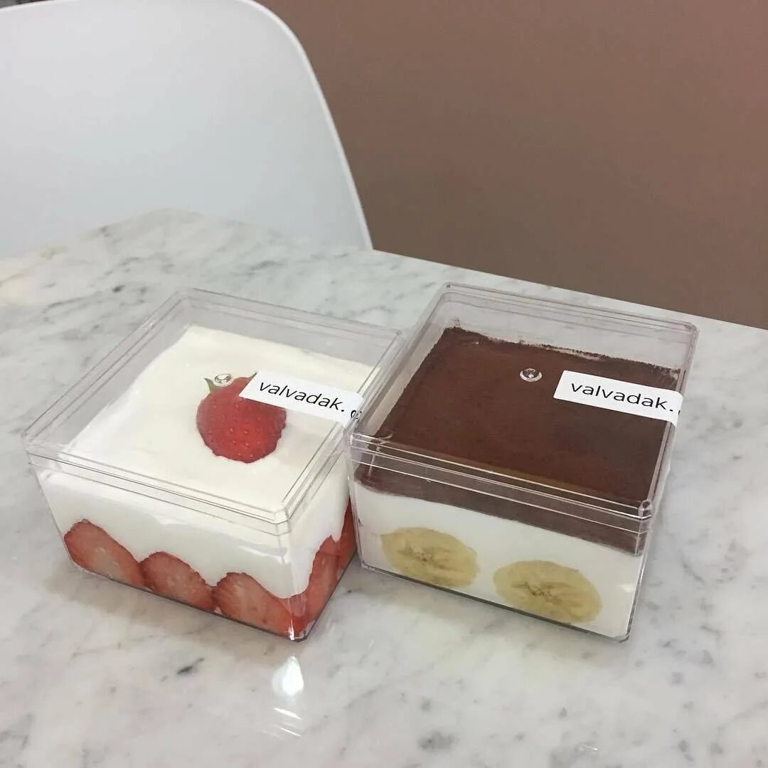 Как называется маленький торт в коробочке. Маленький тортик в коробочке. Маленькие корейские тортики. Как называется маленький торт в коробочке. Как называется маленький торт в коробочке.