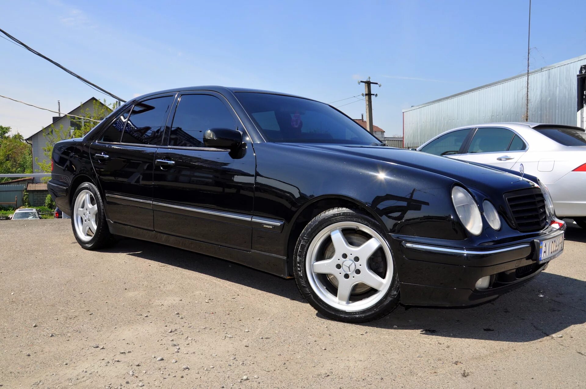 Мерседес е210 купить. Mercedes w210 2000. Mercedes w210 черный. Мерседес 210 2000. Mercedes Benz w210 AMG.