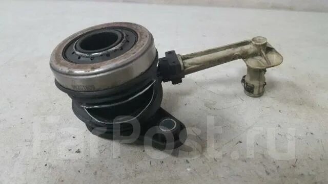 Выжимной цилиндр сцепления рено меган 2. Привод сцепления ларгус 16 клапанов. Рабочий цилиндр сцепления рено. Рабочий цилиндр сцепления рено маскот. Цилиндр сцепления рено флюенс 1.