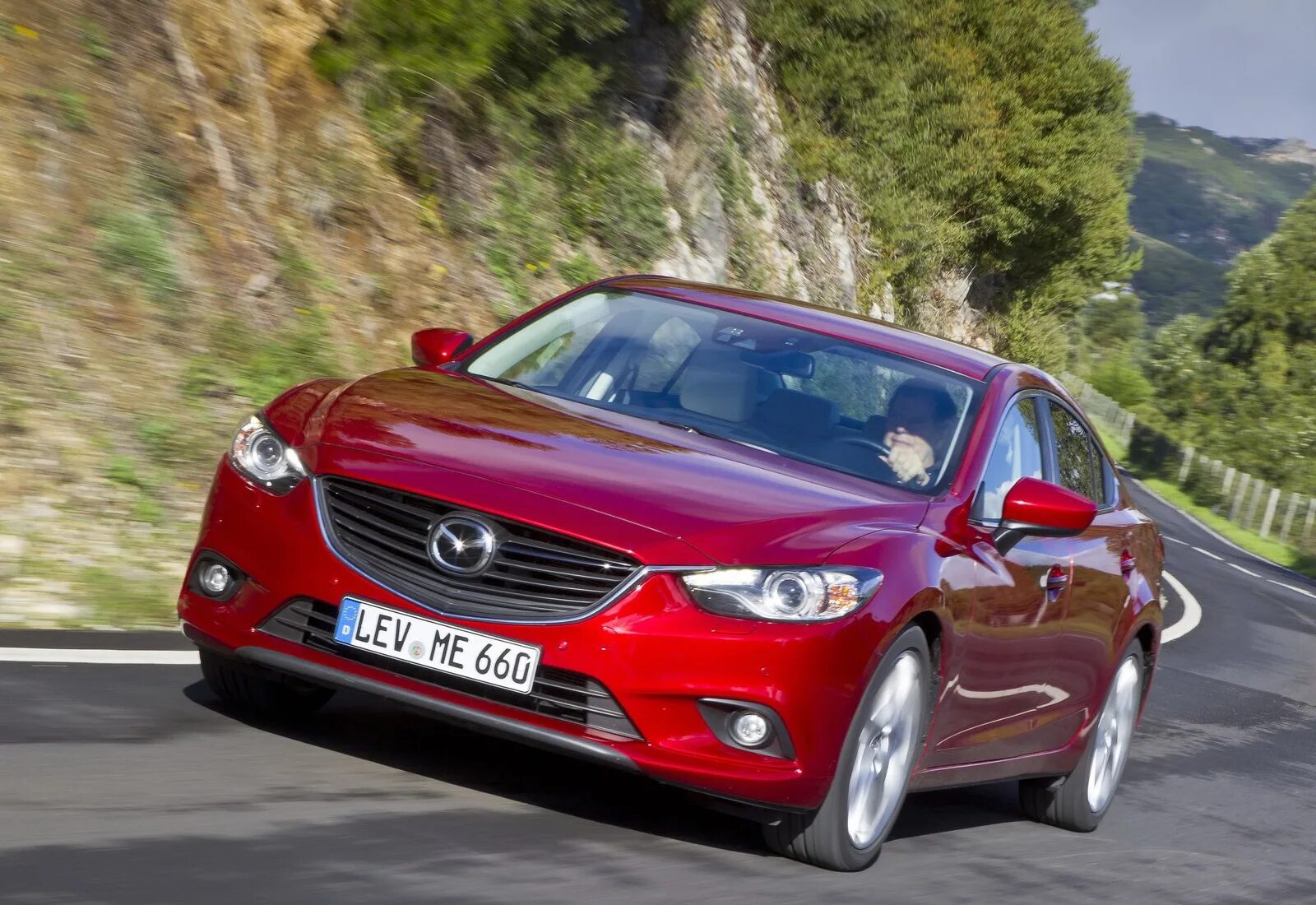 Mazda 6 2013. Mazda 6 turbo. Mazda 6 2005 лифтбек. Мазда 3 2 поколение седан. Мазда 3 мпс седан.