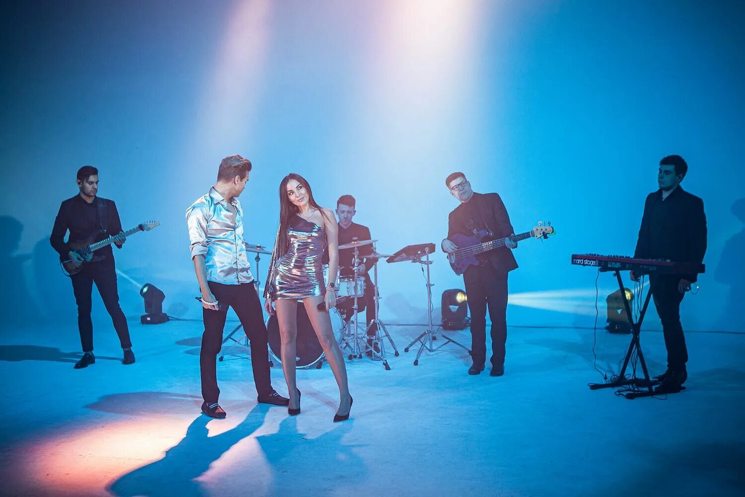 Кавер группа что. Музыканты кавер. Кавер группа band москва. Кавер группа puzzles сочи. Yuppies кавер группа.