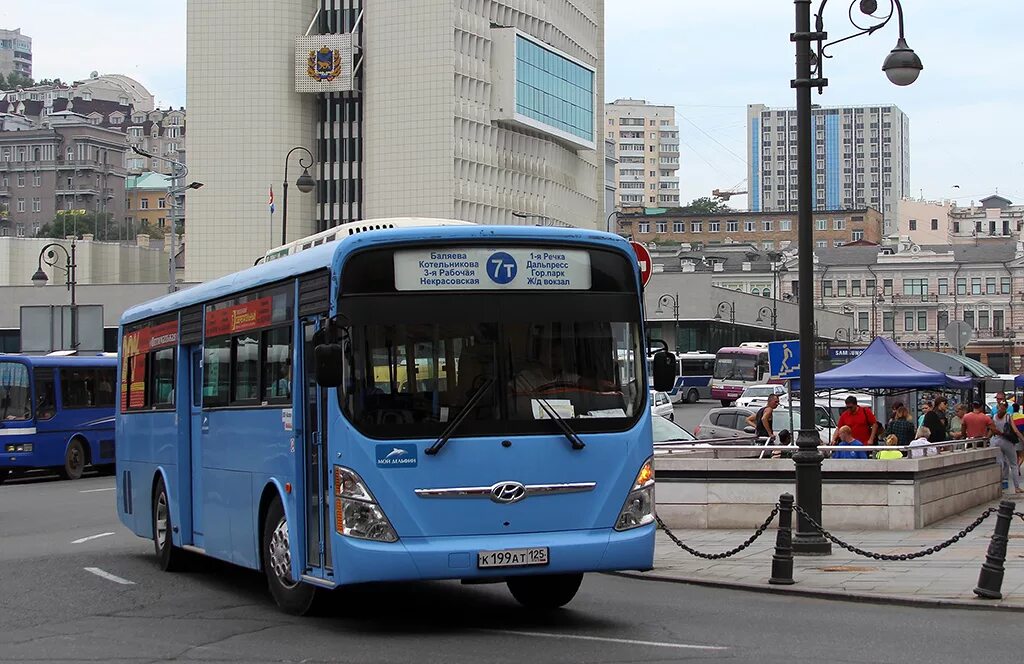 Транспорт автобусы владивосток. Hyundai Aerocity 540. Автобус Hyundai Aerocity 540. Hyundai Aero City 540 Владивосток. Хендэ Аэросити к199.