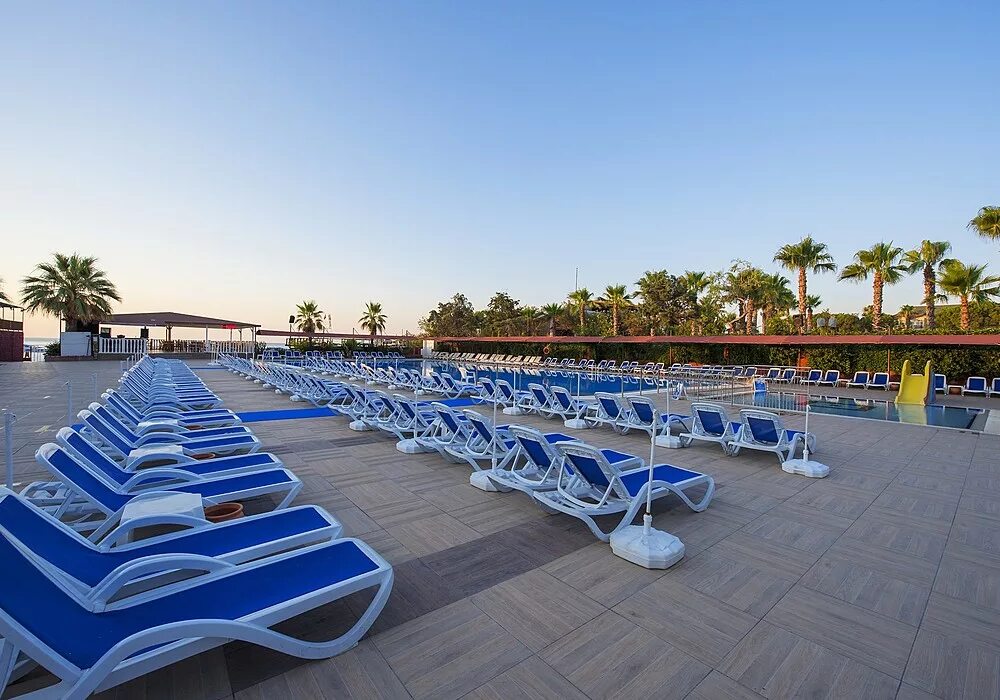 Sailors beach club 5 кириш. Сайлор Бич Кемер. Турция отель Sailors Beach Club 5. Кемер отель Sailor's Beach. Сейлорс Турция Кемер.