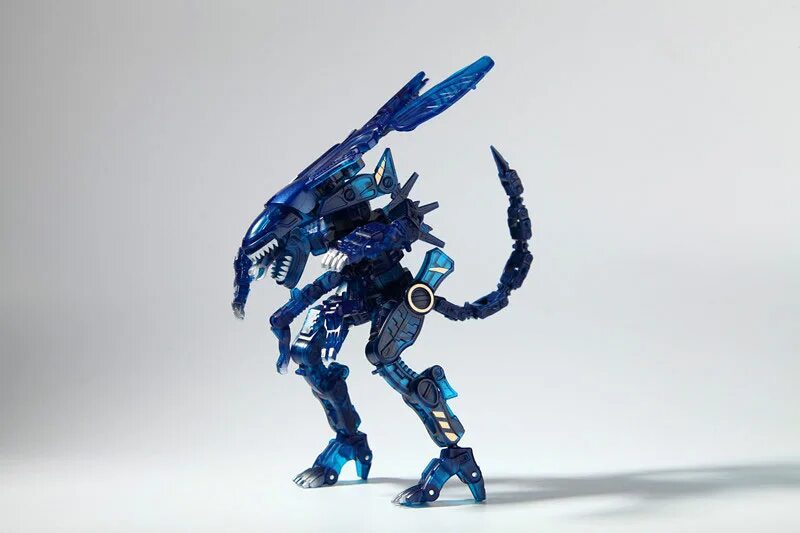 Крутые игрушки супергероев. Трансформер d622-e272. 52toys мегабокс. Фигурки титаны годзилла. Робот трансформер thunderhoof.