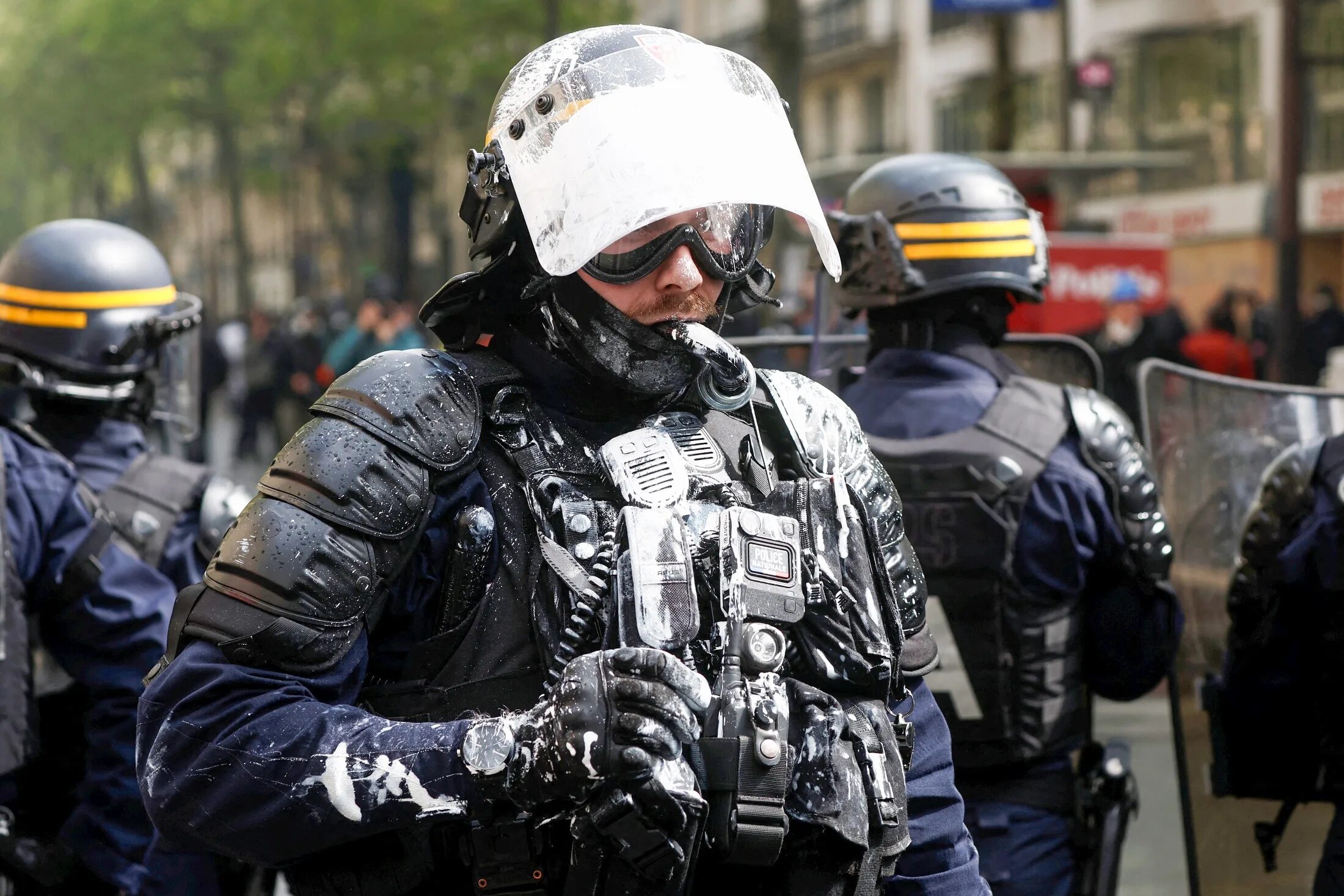 Парижские полицейские. Французская полиция. Пожарная полиция.