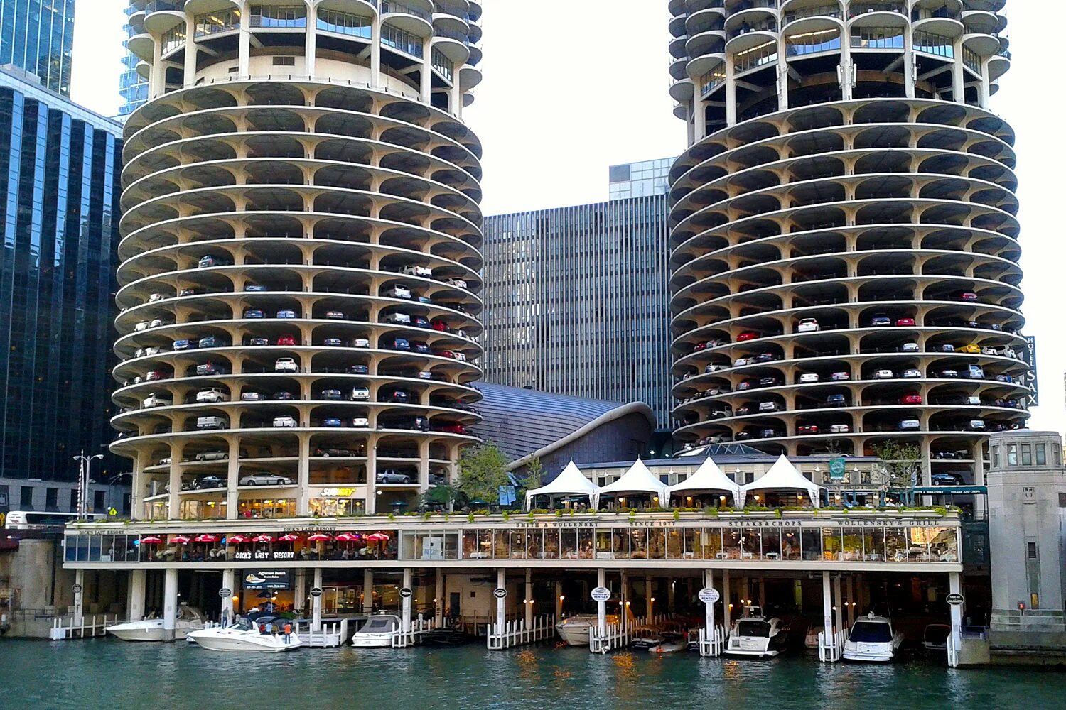 Marina city в чикаго. Marina city. Marina city в чикаго. Marina city в чикаго. Marina city.