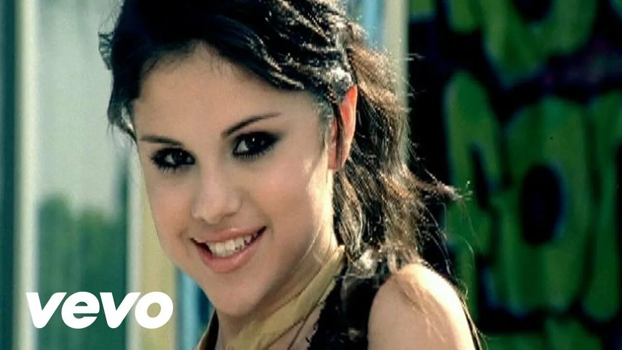 Селена Гомес Tell Me Something I Don't Know