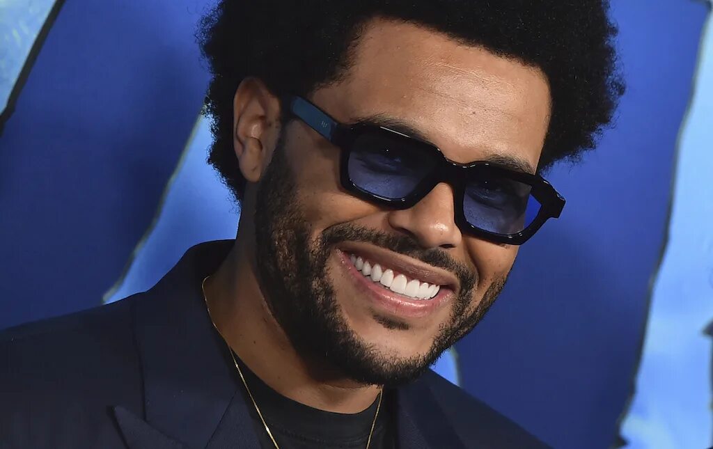 Топ популярных исполнителей. The Weeknd 2022 певец. The Weeknd 2023. Эйбел Тесфайе 2023. The Weeknd 2032 певец.