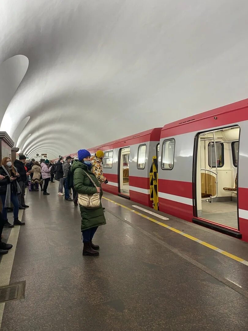 Метро петербург сегодня. Станция метро ленина санкт-петербург. петербургский метрополитен станция площадь ленина. питер метро площадь ленина. площадь ленина (станция метро, санкт-петербург).