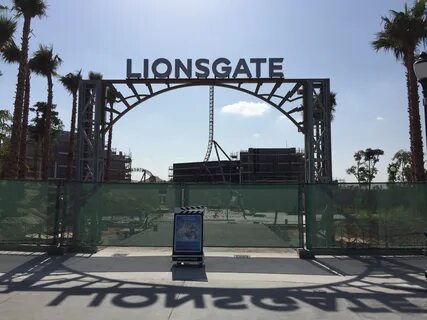 Motion gate