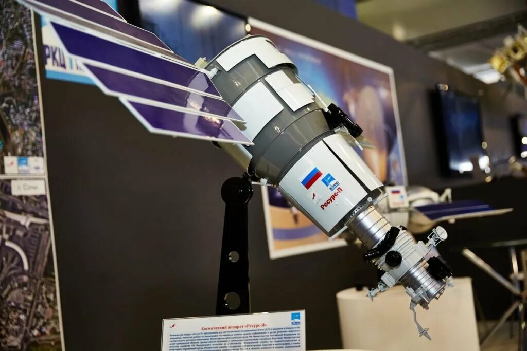 П ф ресурс. Спутник дзз ресурс-п. космический комплекс ресурс ф1. космический спутник «ресурс-дк1».