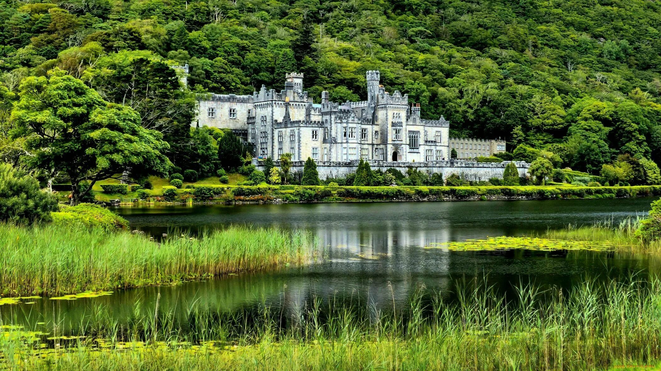 Замок на рабочий стол. Замок Кайлмор, Коннемара, Ирландия. Kylemore Abbey Ирландия. Замок Гленвех Ирландия. Замок Кайлмор (Kylemore Castle).