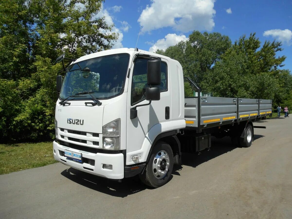 Борт 5 тонн. Исузу бортовой 3.5. Isuzu грузовик 10т бортовой. Исузу борт 5 тонн. Исузу бортовой 6 метров.