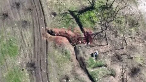 Бои в окопах видео с дрона