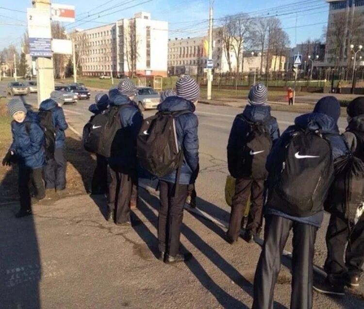 Сбой в матрице в жизни. Городские мемы. Сбой в матрице картинки. Сбой в матрице Мем. Матрица в реальной жизни.