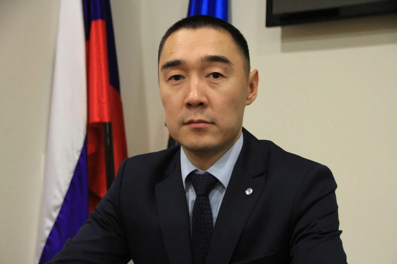 Министр спорта якутии. Зам министра спорта Якутии. Бугаем Минспорт Якутия. Ли Александр Николаевич Якутск.