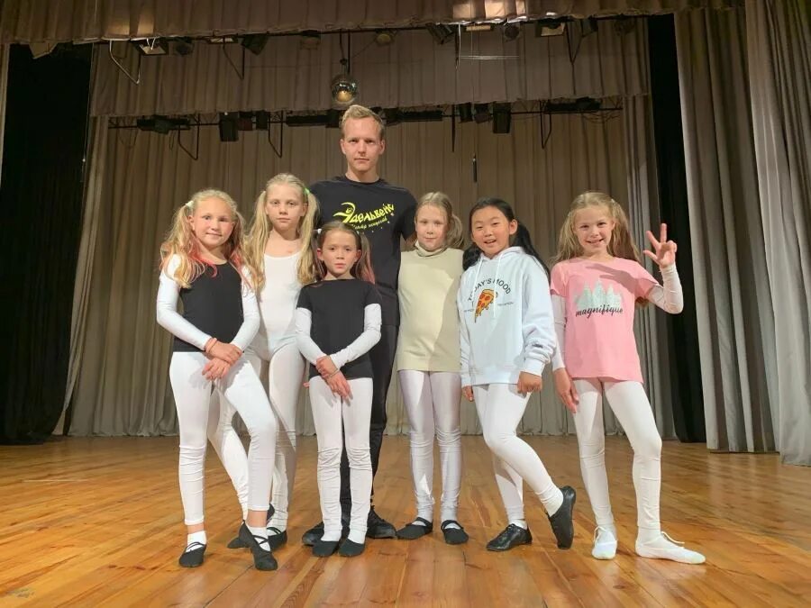 театральная школа я актер спб. эстрадная студия фантазматика. записки юного врача театр студия спбгу. первомайский район театральные студии. театральные студии петербурга.