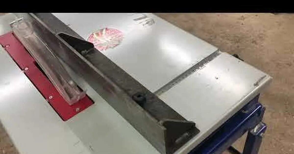 Belmash p2200m. Рейсмусовый станок с helical валом belmash p2200mh s215a. Рейсмус belmash p2200m. Belmash p2200m. Станок рейсмусовый белмаш p1800.