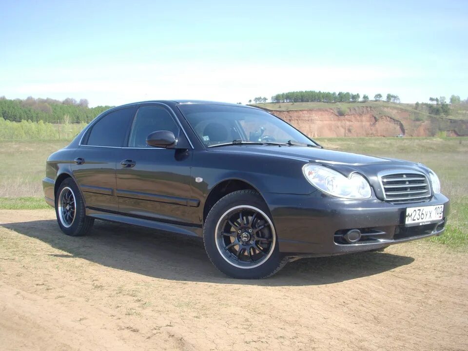 Hyundai Sonata 2007. Hyundai Sonata 2007 Black. Sonata 2007 черная. Хендай Соната 2007 на больших дисках.