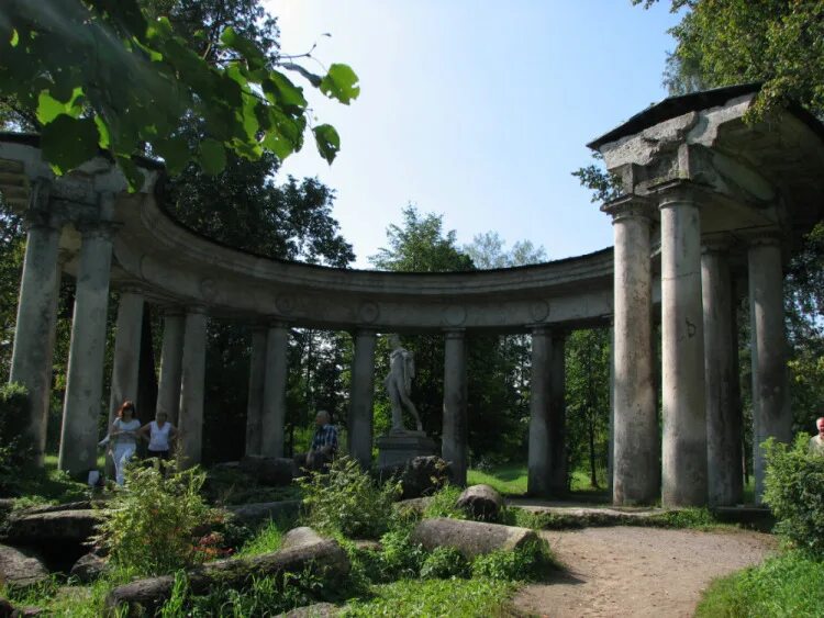 павловский дворцово-парковый ансамбль. дворцово парковый ансамбль павловска созданный в эпоху. дворцово парковый ансамбль павловска созданный в эпоху. парк заповедник павловск. павловский парк санкт-петербург.