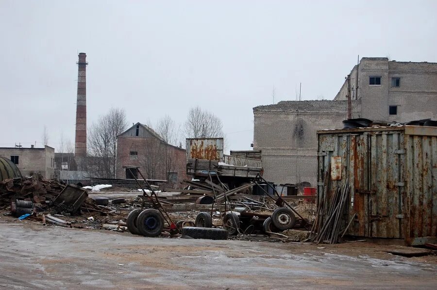 Музей завода красный май вышний волочек. Музей красный май вышний волочек. Музей стекла вышний волочек. Музей стекла красный май вышний волочек. Вышний волочек музей стекла завода красный май.